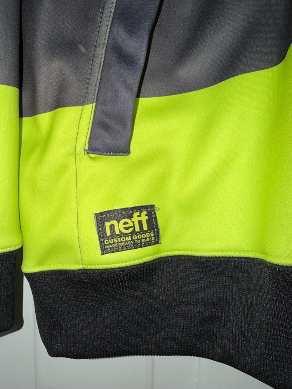 Neff High-Vis Neon Yellow and Black Logo Hoodie unisex 2X sweater - Picture 4 of 7